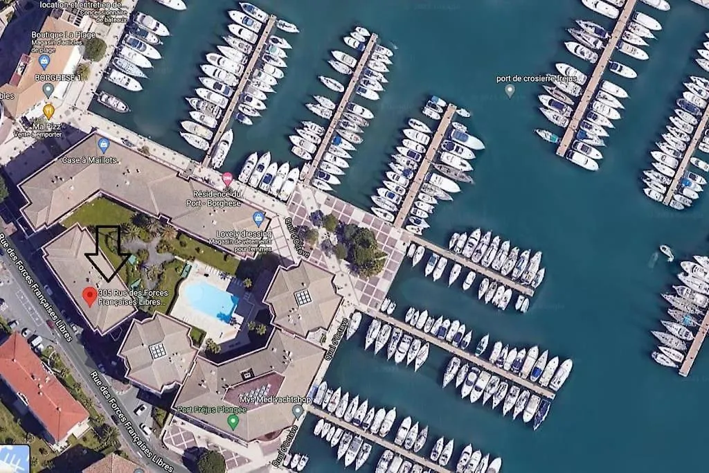 Superbe *Port Frejus*Piscine*Lumineux* 5 Personnes Apartment France